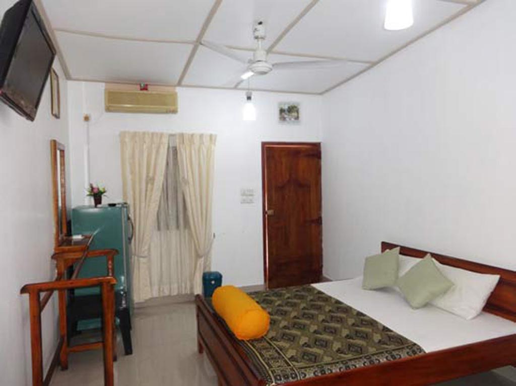 Dutch Bay Beach Cottages Trincomalee Rom bilde